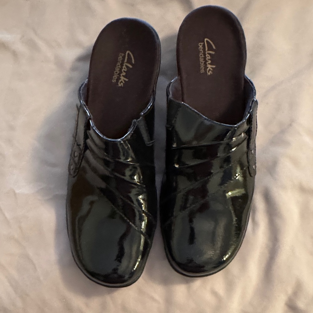 Clarks Women's Black Patent Leather Mules